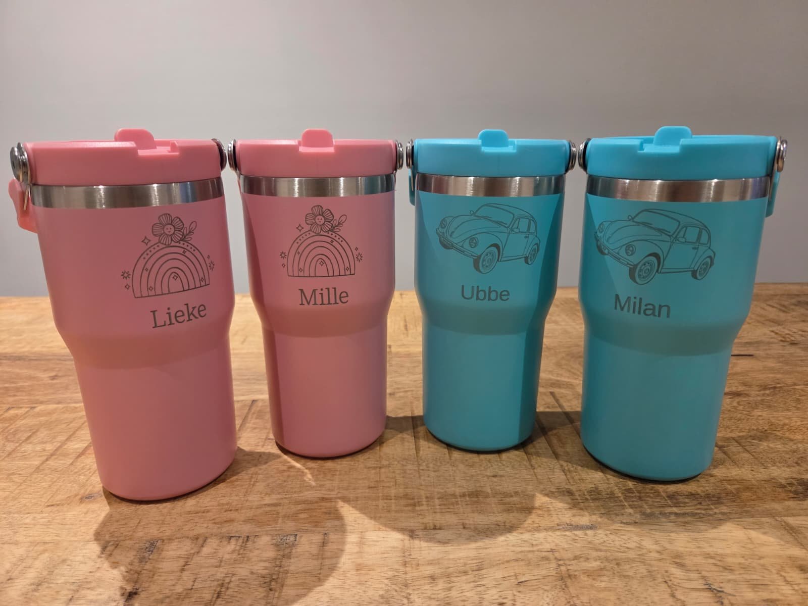 Custom cups met gegraveerde naam